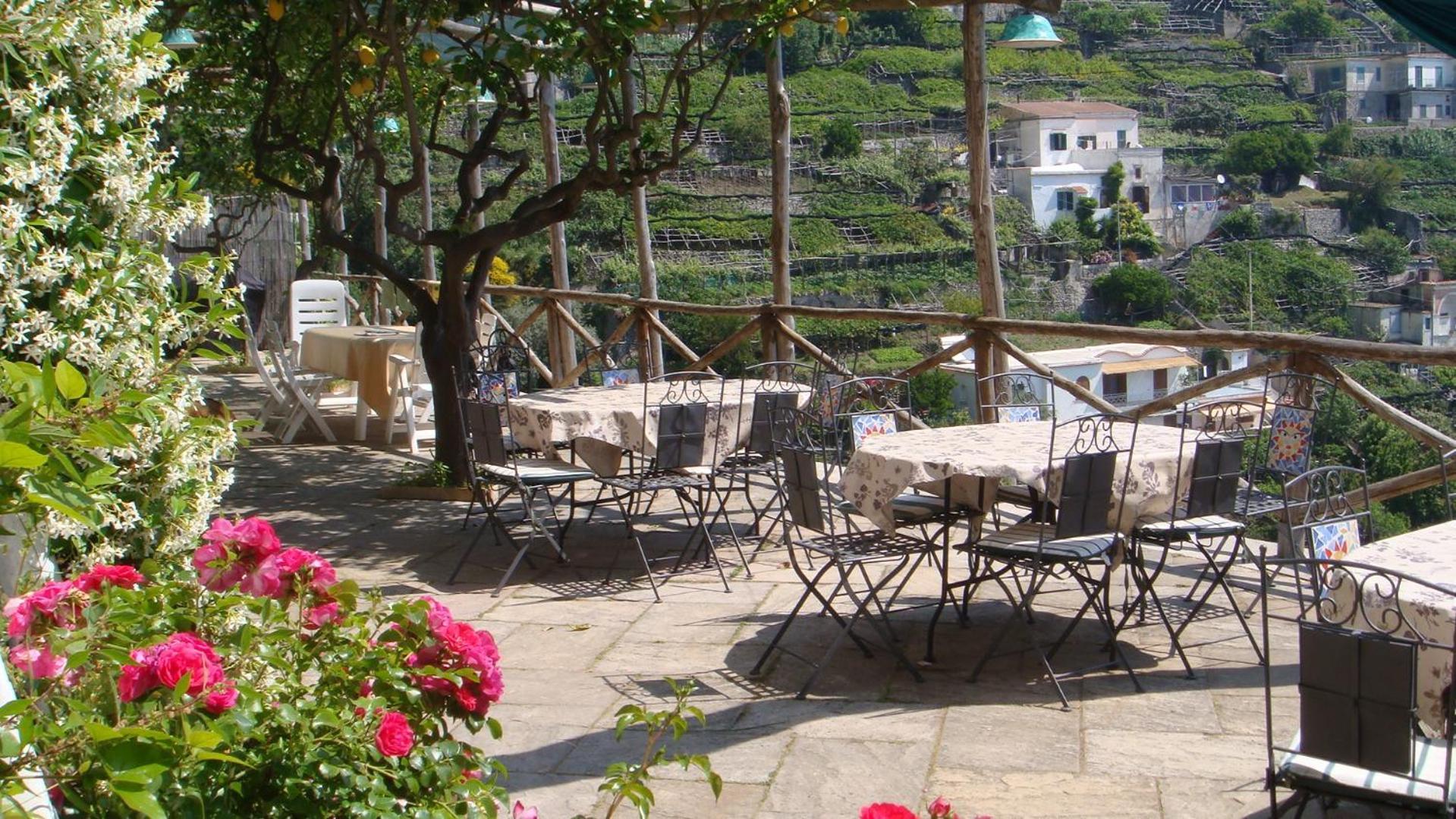 Villa Rina Amalfi Bagian luar foto